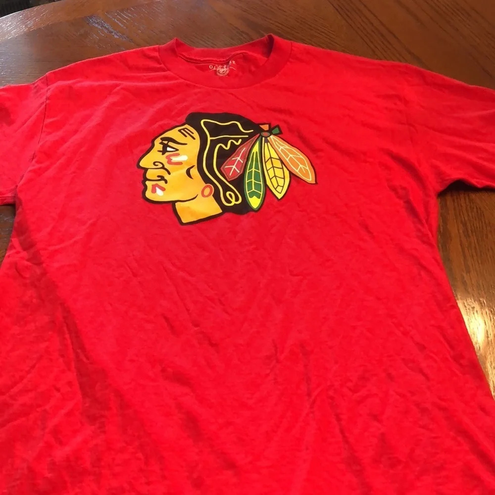 Chicago Blackhawks NHL Tee Shirt - Picture 2 of 5